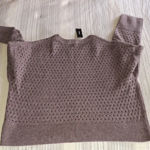 NEW!! Express Crew Neck Textured Crop Sweater in Purple XL - Picture 5 of 5